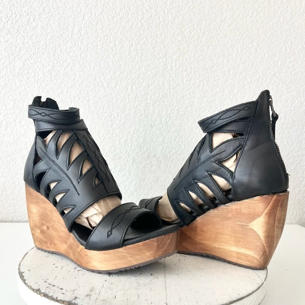 NEW Lane Boots BECCA Womens Black Wedges 8.5 Western Sandals Cowgirl Leather